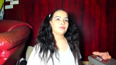 Snapshot of urlittleanalslut chatting on January 2025 02:09:01 AM Merry online show from January 2025 02:09:01 AM