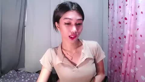 Snapshot of urloverjasmine_xx chatting on May 2026 12:12:02 PM urloverjasmine_xx online show from May 2026 12:12:02 PM