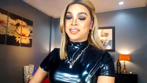 UrMajestyTyra online show from February 2025 04:53:01 AM