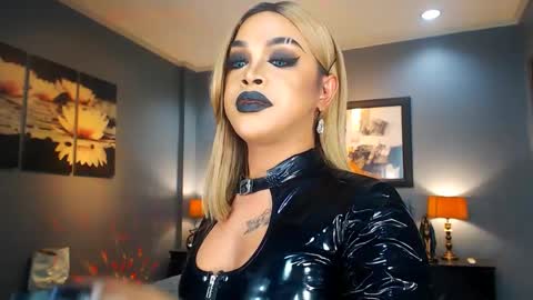 UrMajestyTyra online show from February 2025 08:14:01 AM