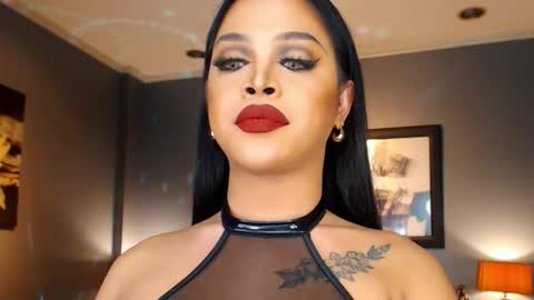 UrMajestyTyra online show from December 2025 01:22:02 AM