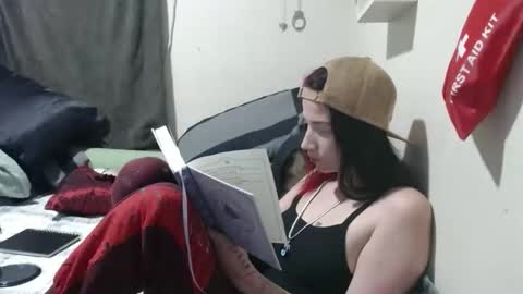Snapshot of urmomalexx chatting on May 2026 10:01:02 AM urmomalexx online show from May 2026 10:01:02 AM