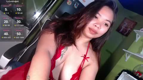Snapshot of uronlylust_lilit69xx chatting on July 2026 06:14:02 PM Lhea online show from July 2026 06:14:02 PM