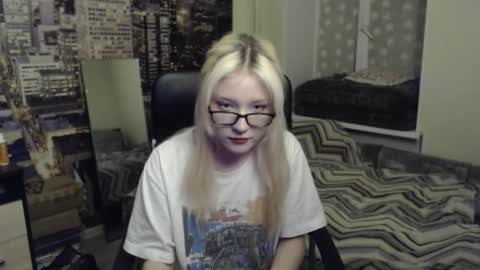 Snapshot of uroxygen chatting on March 2026 08:14:01 PM Mary online show from March 2026 08:14:01 PM