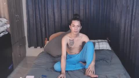 Snapshot of urpinoyasianx chatting on January 2025 05:34:01 AM Mel online show from January 2025 05:34:01 AM