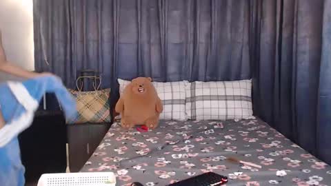 Snapshot of urpinoyasianx chatting on January 2025 12:54:01 AM Mel online show from January 2025 12:54:01 AM