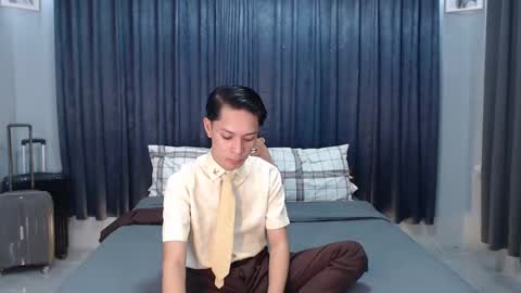 Snapshot of urpinoyasianx chatting on February 2025 12:37:02 AM Mel online show from February 2025 12:37:02 AM