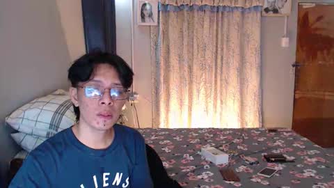 Snapshot of urpinoyasianx chatting on September 2025 12:05:02 PM Mel online show from September 2025 12:05:02 PM