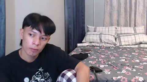 Snapshot of urpinoyasianx chatting on September 2025 09:59:02 PM Mel online show from September 2025 09:59:02 PM