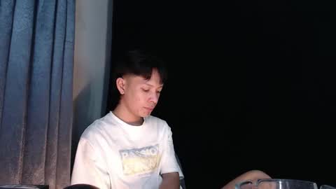 Snapshot of urpinoyasianx chatting on September 2025 07:03:01 PM Mel online show from September 2025 07:03:01 PM