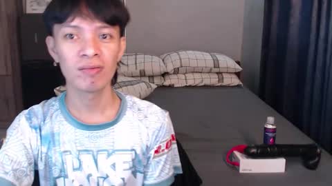 Snapshot of urpinoyasianx chatting on September 2025 11:47:02 AM Mel online show from September 2025 11:47:02 AM