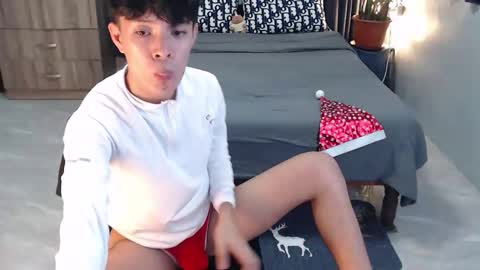 Mel online show from December 2025 10:06:02 PM