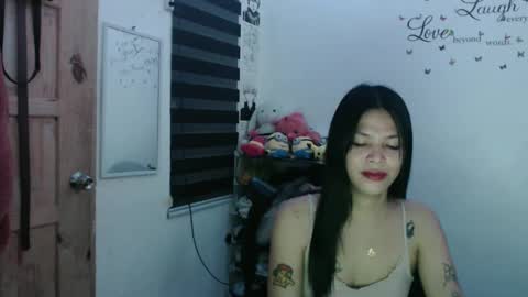 Snapshot of urpreciouspinayxxx chatting on February 2025 12:11:01 AM hi im kim online show from February 2025 12:11:01 AM