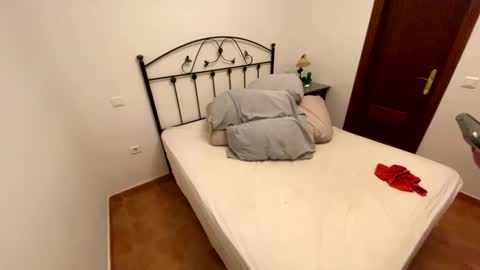 Emma online show from December 2024 09:10:01 AM