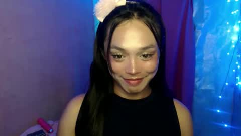 Snapshot of ursexy_debra chatting on February 2026 10:47:01 PM TYRA online show from February 2026 10:47:01 PM