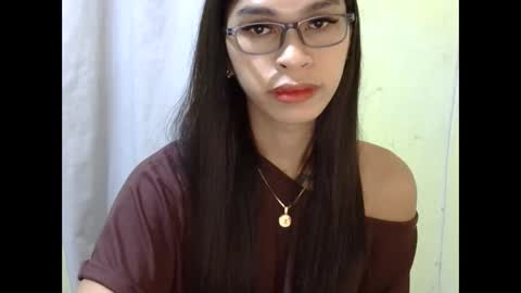 ursweet_zeviixx online show from November 2025 07:02:01 PM