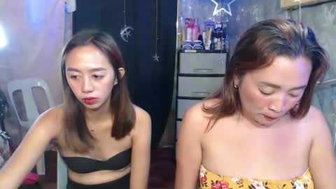 ursweetpinky online show from March 2026 12:52:02 AM