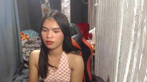 Snapshot of urtereshameow chatting on February 2025 05:20:02 AM urtereshameow online show from February 2025 05:20:02 AM