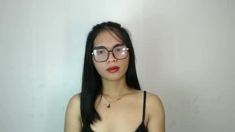 Snapshot of urtereshameow chatting on April 2026 01:20:01 PM urtereshameow online show from April 2026 01:20:01 PM