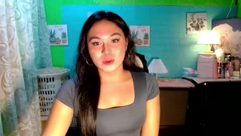 YOURGIRLCAMILLA online show from November 2025 01:14:02 PM