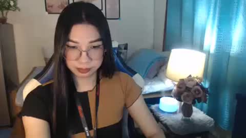 Ashley Kate Mateo Gray online show from February 2025 02:31:02 PM