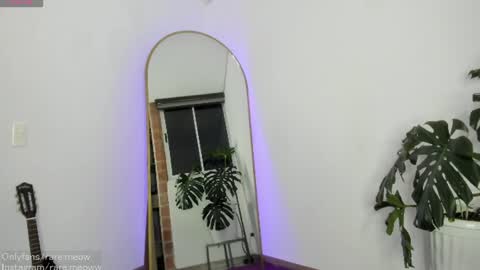 Snapshot of uryko_yor chatting on June 2026 02:20:01 AM online show from June 2026 02:20:01 AM