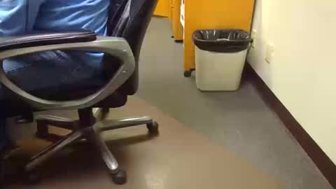 useemie online show from October 2025 08:31:02 PM