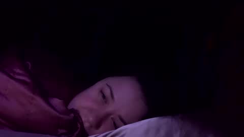 usefulhole online show from November 2025 04:47:01 AM