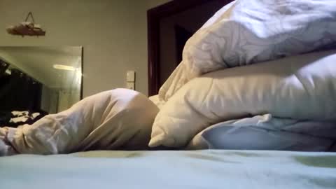 Snapshot of usernameisnottaken22 chatting on February 2026 04:15:02 PM mia online show from February 2026 04:15:02 PM