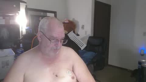 Snapshot of usgoober chatting on April 2026 12:32:01 PM Eric online show from April 2026 12:32:01 PM