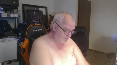 Snapshot of usgoober chatting on April 2026 12:26:02 PM Eric online show from April 2026 12:26:02 PM