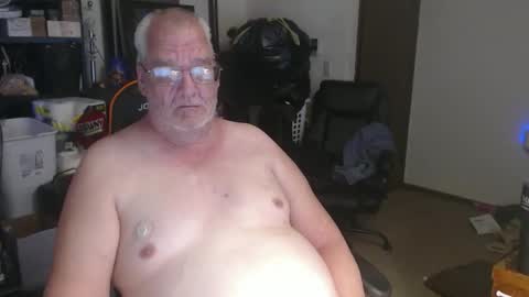 Snapshot of usgoober chatting on April 2026 12:03:01 PM Eric online show from April 2026 12:03:01 PM