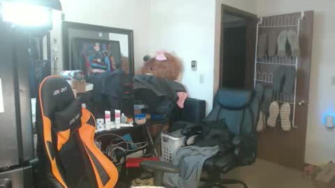 Snapshot of usgoober chatting on May 2026 12:12:02 PM Eric online show from May 2026 12:12:02 PM