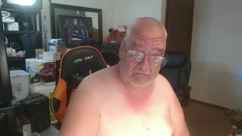 Snapshot of usgoober chatting on May 2026 12:04:02 PM Eric online show from May 2026 12:04:02 PM