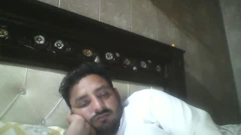Snapshot of usman184 chatting on March 2025 03:40:02 PM Mian184 online show from March 2025 03:40:02 PM