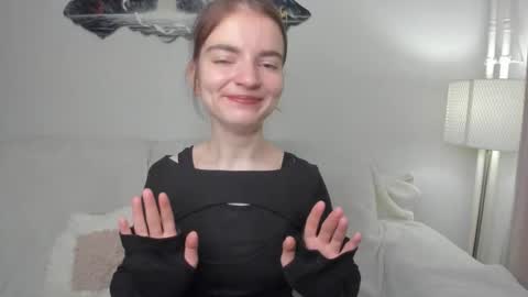 Usti online show from March 2026 04:52:01 AM