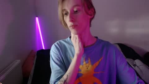 Snapshot of usuck364662 chatting on January 2025 09:00:02 AM Excuse me online show from January 2025 09:00:02 AM