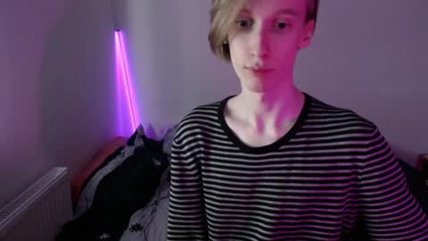 Snapshot of usuck364662 chatting on January 2025 07:28:02 AM Excuse me online show from January 2025 07:28:02 AM