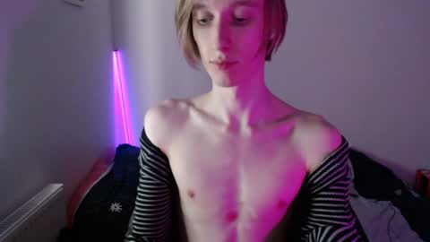 Snapshot of usuck364662 chatting on January 2025 10:45:01 AM Excuse me online show from January 2025 10:45:01 AM