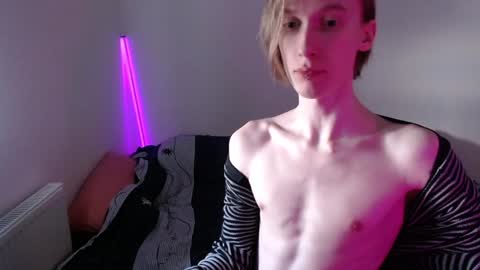 Snapshot of usuck364662 chatting on January 2025 06:28:02 AM Excuse me online show from January 2025 06:28:02 AM