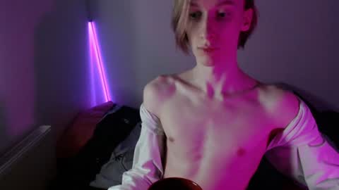 Snapshot of usuck364662 chatting on January 2025 03:12:01 AM Excuse me online show from January 2025 03:12:01 AM