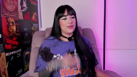 Val help me get 100 thumbs up 3 online show from September 2025 04:23:01 AM