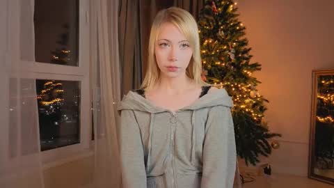 Chloe online show from February 2026 01:51:01 PM