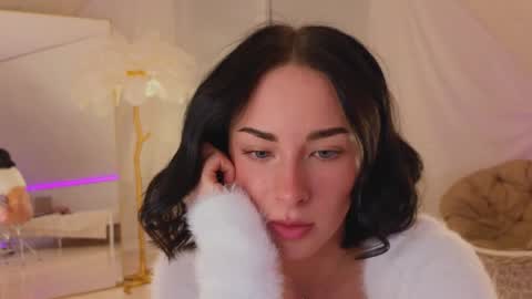 Anika On vacation online show from January 2025 07:25:01 PM