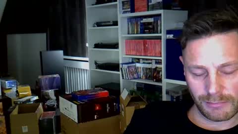 uwvvlvip online show from December 2025 12:15:01 AM