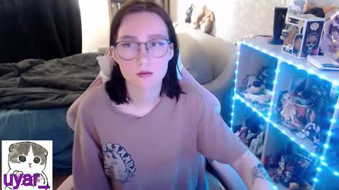 Cara online show from September 2025 11:32:02 AM