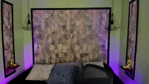 UYUKIE online show from October 2025 11:33:02 AM