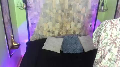 UYUKIE online show from October 2025 11:31:02 AM