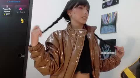 v1cky_ online show from October 2025 10:42:01 PM