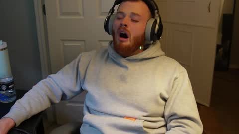 v_for_veng online show from October 2025 04:43:02 AM